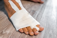 Big Toe Joint Pain and Turf Toe in Pickleball